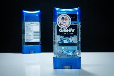 LĂN KHỬ MÙI GILLETTE CLEAR GEL 107G / khử mùi dạng gel giúp bạn ngăn chặn mùi cơ thể khó chịu trong suốt 48 giờ, và giữ da khô mát giúp bạn tự tin hơn trong giao tiếp...